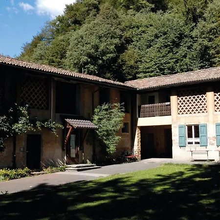 Ostello Figino Youth Hostel *