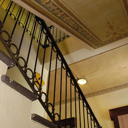 Figino Youth Hostel Ostello