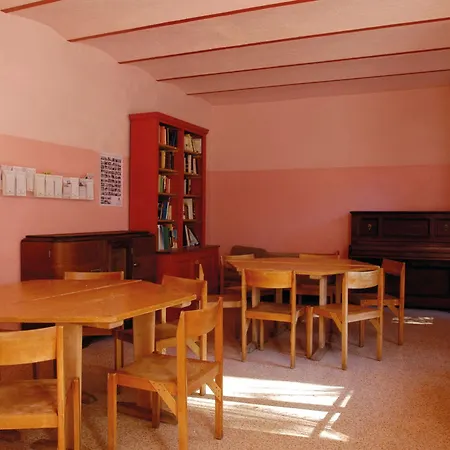 Ostello Figino Youth Hostel *
